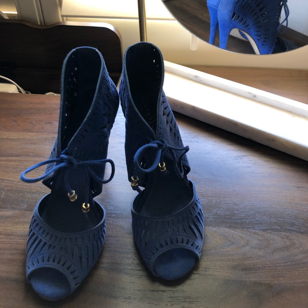 Ivanka Trump blue suede shoes
